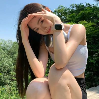 独自夜归的女孩